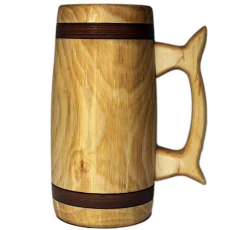 bierkrug aus birkenholz mit henkel und von 0,5 liter fassungsvermögen
