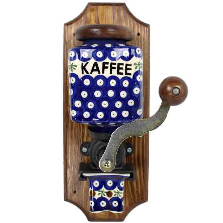 handbetriebene kaffeemühle aus holz und keramik verziert mit Bunzlauer traditionsmuster