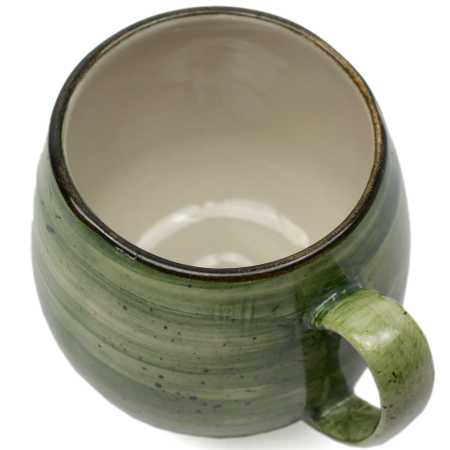 Tee- oder Kaffeebecher in rustic grün