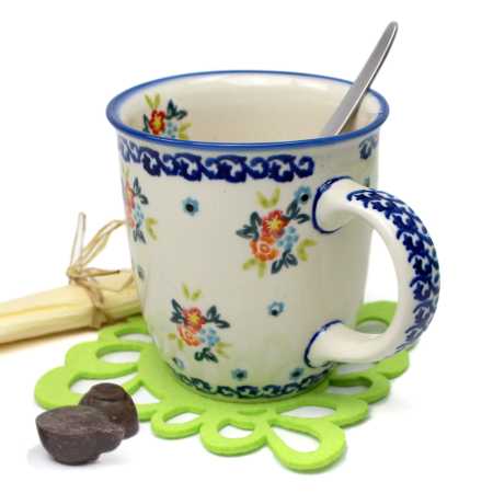 Tee- oder Kaffeebecher