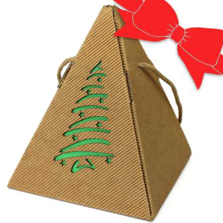 geschenkbox in der pyramide form mit drei handgefertigten produkten als überraschungsbox zu weihnachten