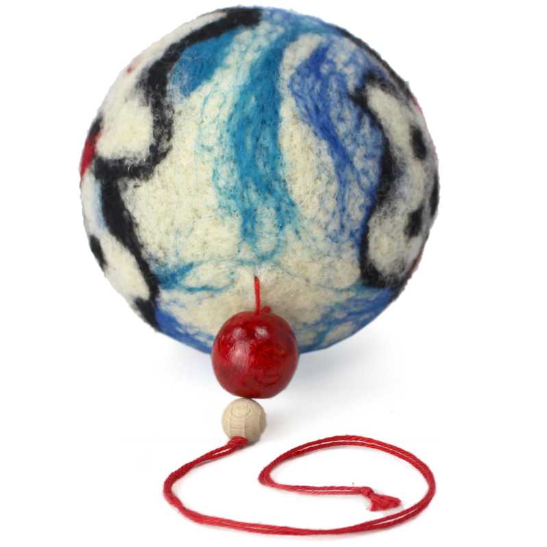 Weihnachtskugel aus Filz