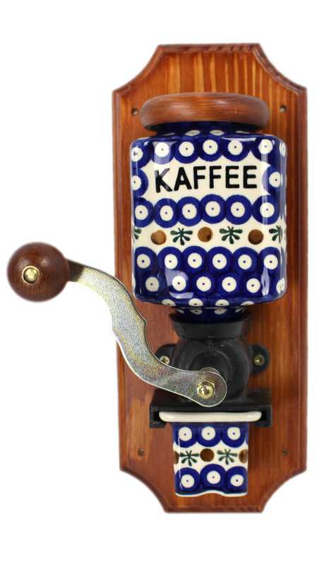 handbetriebene kaffeemühle aus holz und keramik verziert mit Bunzlauer traditionsmuster