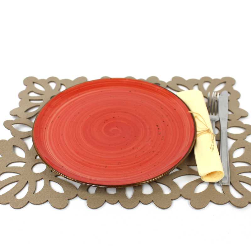 großer flacher teller  mit durchmesser von 24 cm in rustic rot