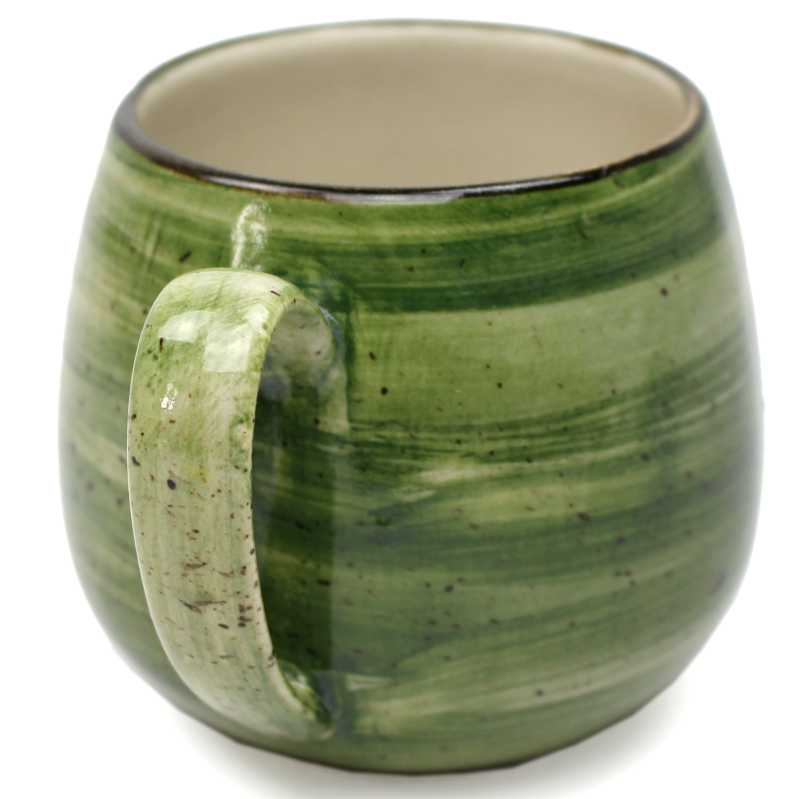 Tee- oder Kaffeebecher in rustic grün