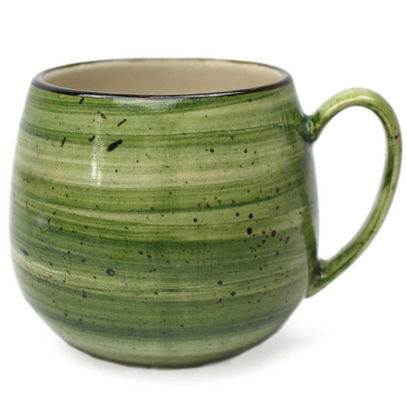 Tee- oder Kaffeebecher in rustic grün