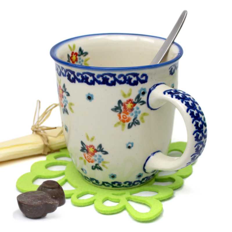 Tee- oder Kaffeebecher