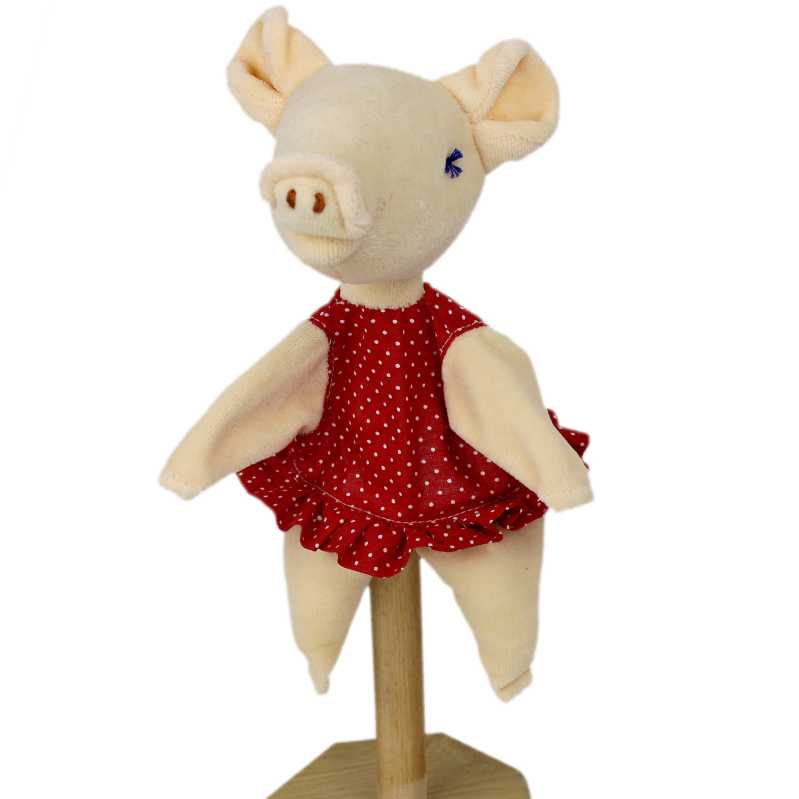 Schweinchen Mädchen im Kleid