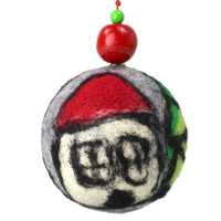 Weihnachtskugel aus Filz